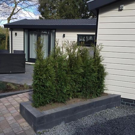 Huisjes Putten Reewold Chalet In Rustige En Mooie Omgeving Exterior photo